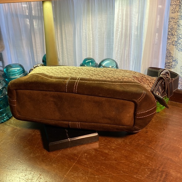 Brown Coach Signature Hobo Bag No. G0785-10945 adjustable strap - Picture 6 of 16